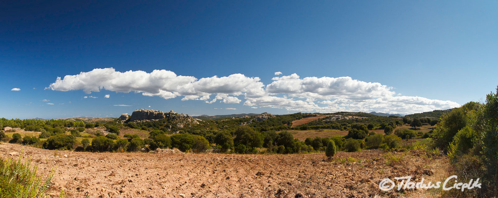20110920_141841_Sardinien_1230-Panorama.jpg